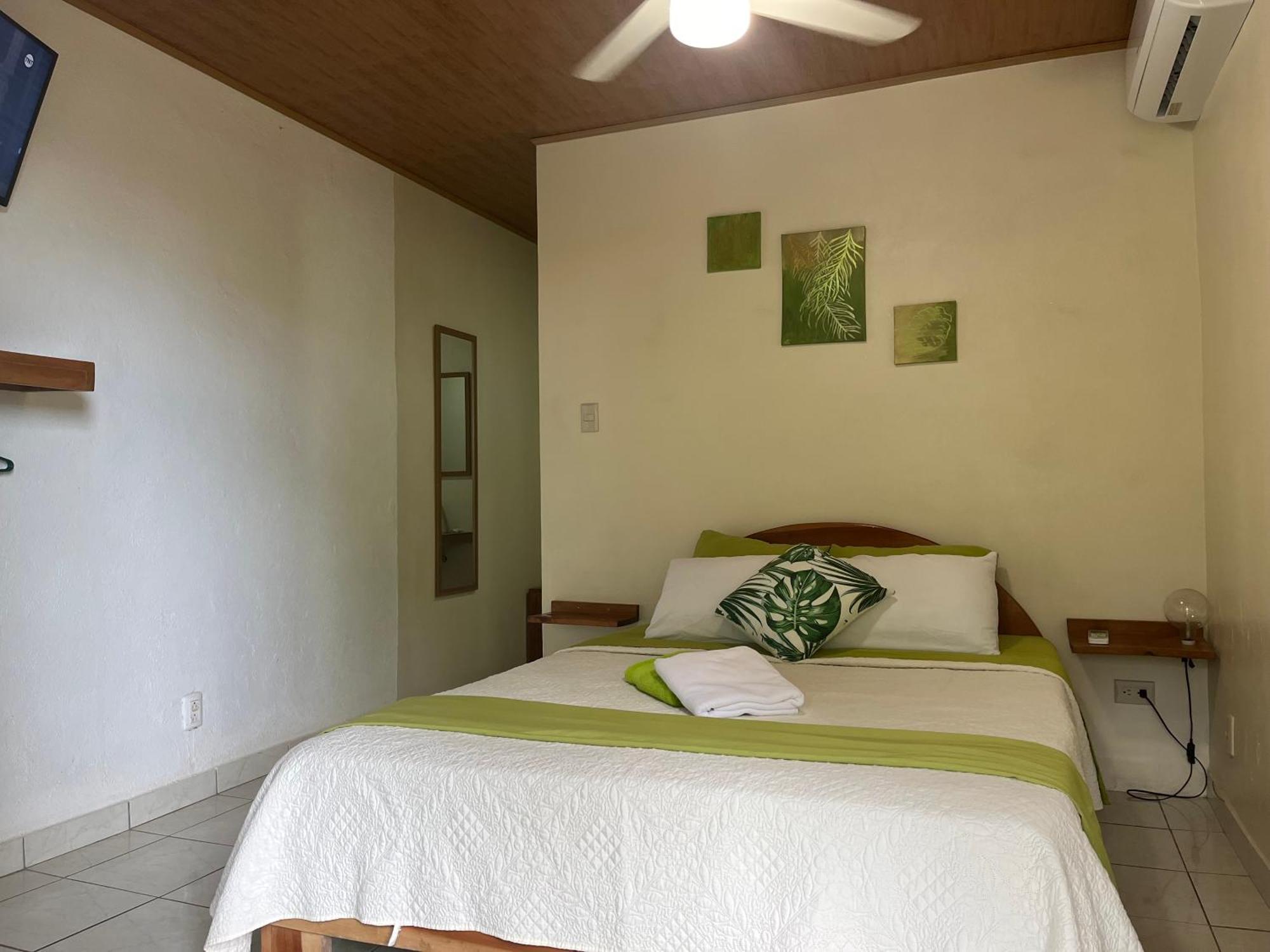 Villas Majolana Playa Herradura  Eksteriør billede